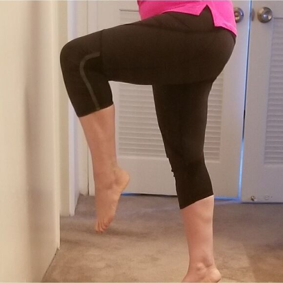 lululemon Studio Crop pant size 6 quick dry Black - Picture 1 of 8